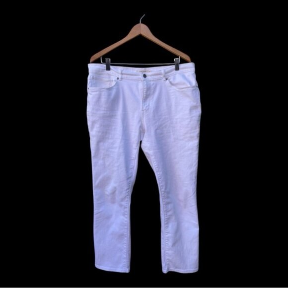 Levi's Classic Straight White Denim Jeans Size 33 Women's - Picture 3 of 8